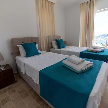 Yagmur * Kalkan